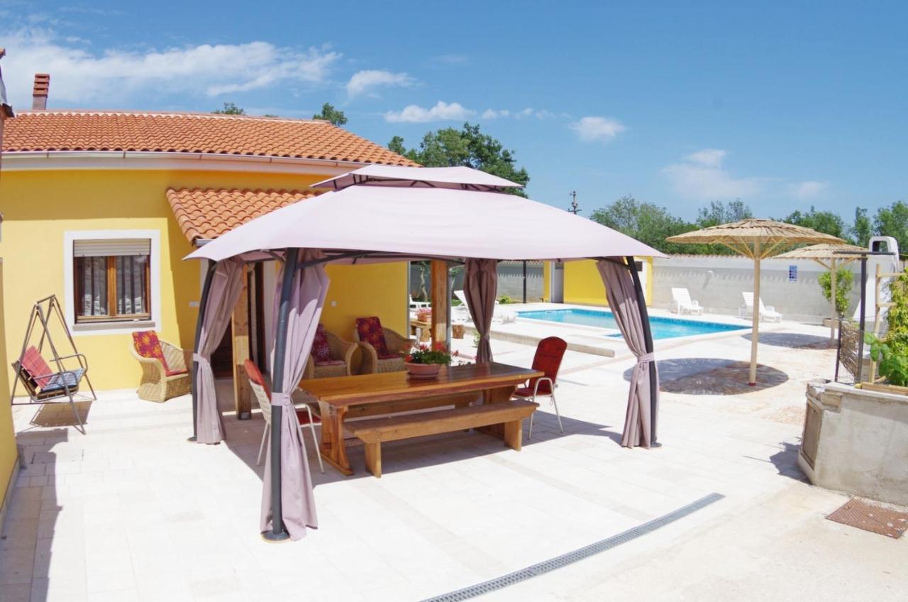 House Oliva, Sveti Kirin Villa Svetvinčenat Екстериор снимка